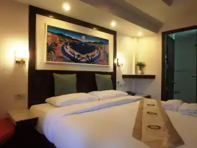 Paradise Inn - 1
