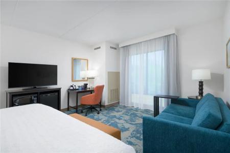 Hampton Inn & Suites/Hamilton Place - 50