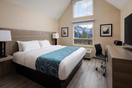 Grande Rockies Resort-Bellstars & Resorts - 2