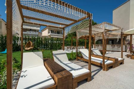Mirablue Luxury Residences - 14