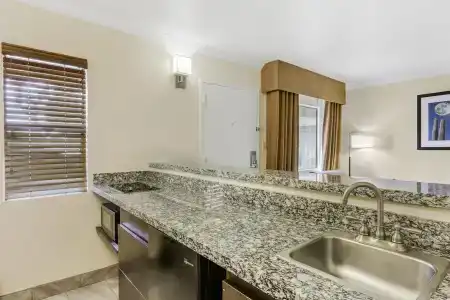 Best Western InnSuites Tucson Foothills & Suites - 30