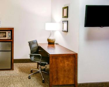 Comfort Inn - 6