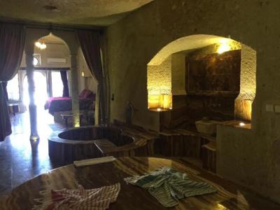 Oread Cave Suites - 261