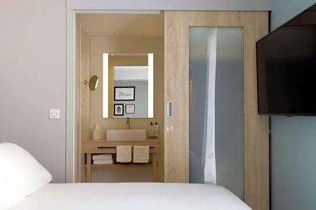 Hampton by Hilton Tours Centre, France - 19