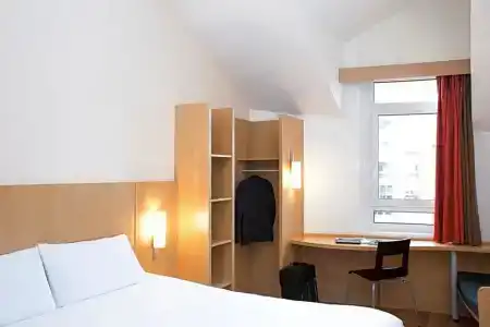 ibis Annecy Centre Vieille Ville - 38