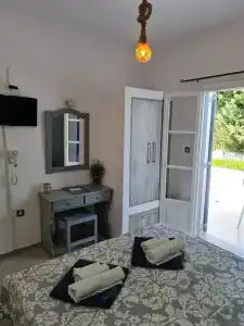 Zoumis Studios - 238