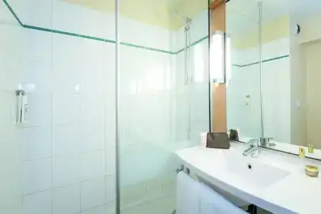 ibis Marseille Timone - 6
