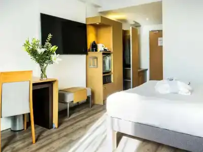 Novotel Campo De Las Naciones - 51