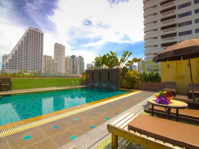 Woraburi Sukhumvit - 18