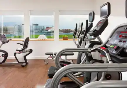 Courtyard by Marriott Budapest City Center - 17
