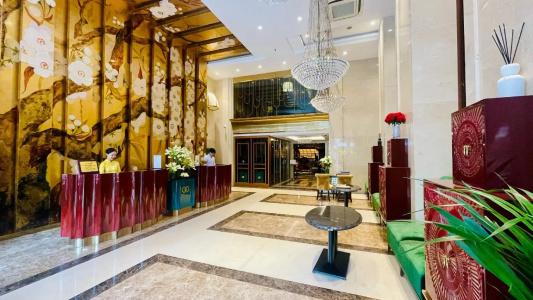Golden Silk Boutique - 32