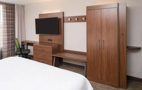 Holiday Inn Express - West, An Ihg - 29