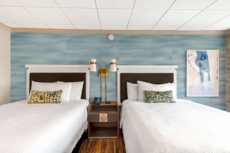 Riverwalk Plaza - 54