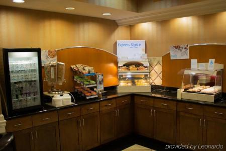 Holiday Inn Express Savannah - Historic District, An Ihg - 8