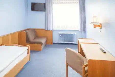 Hannover Airport by Premiere Classe - 36