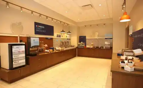 Holiday Inn Express & Suites - Charlotte - South End, An Ihg - 19