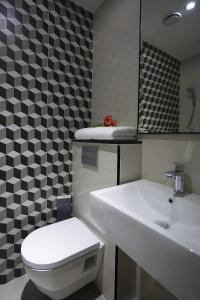 81 Premier Hollywood - SG Clean - 7