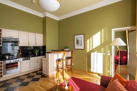 Louisa's Place - 121