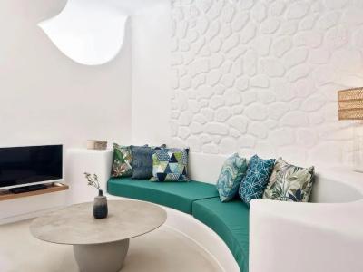 Astra Suites - 318
