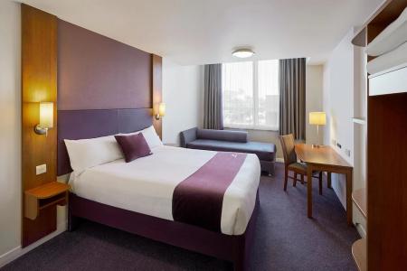 Premier Inn Euston - 35