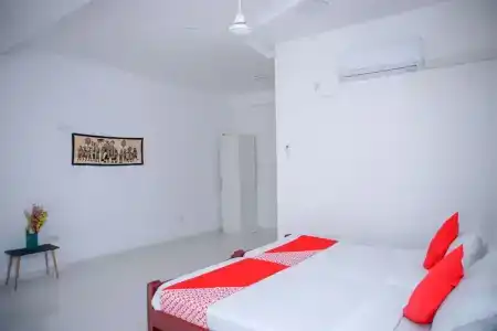 OYO 328 Machan Lanka - 3