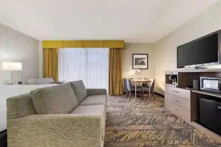 Best Western Plus Bayside Inn - 112