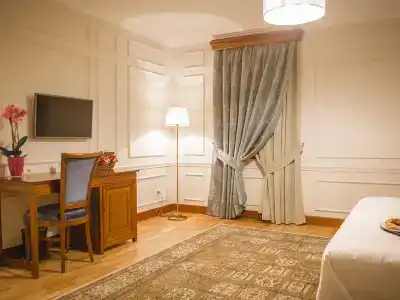 Opera - 8