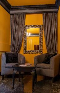 Julina Boutique Living - 6