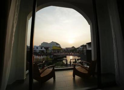 1825 Gallery - 105