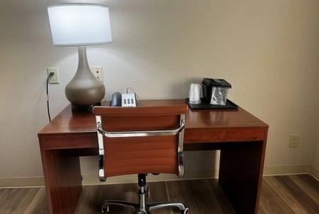 Microtel Inn & Suites by Wyndham College Station - 90