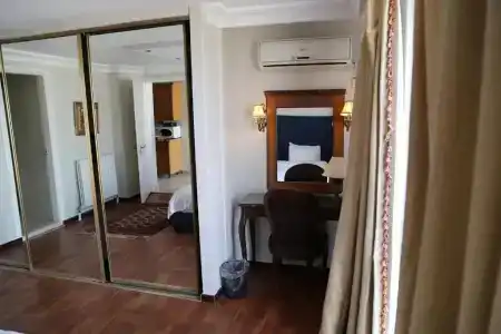 Gondola & Suites - 49