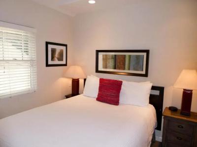 Briarwood Inn - 231