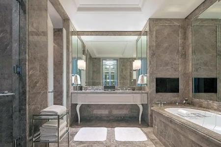 The St. Regis - 61