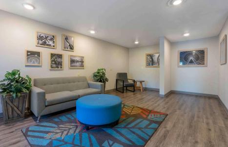 WoodSpring Suites Orlando South - 12
