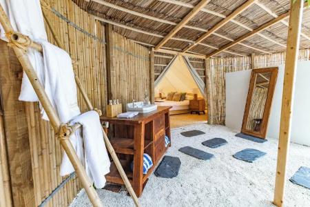 The Maverick Surf and Dive Boutique - 8