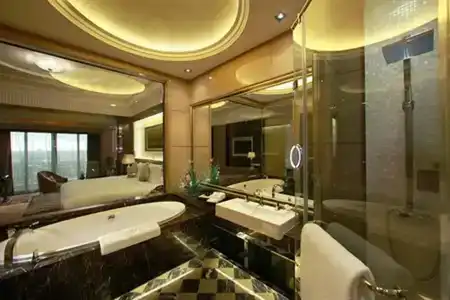Chateau Star River Pudong - 8