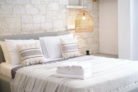 Derin Konak - Adults Only +12 - 99