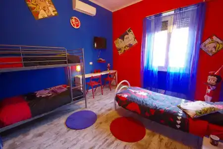 Comics Guesthouse - 1