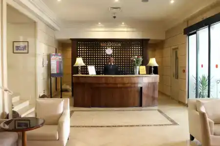 Hôtel Le Consul - 1