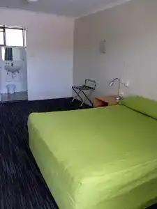 Urangan Motor Inn - 45