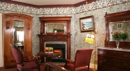 Martine Inn - 12