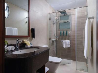DoubleTree by Hilton Qurum - 7