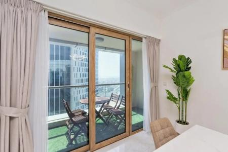 Lux BnB Executive Tower Business Bay - 40