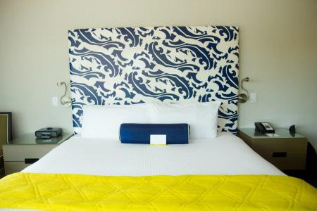 Breakwater South Beach - 2