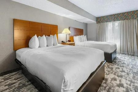 Best Western Ambassador Inn & Suites - 155