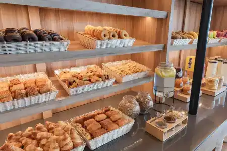 B&B Barcelona Viladecans - 42