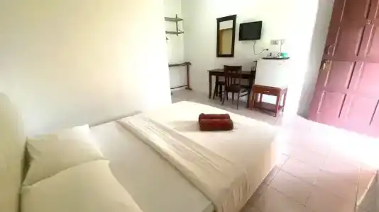Tokman Inn - 81