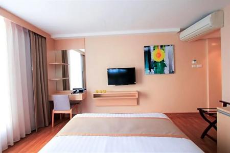 Petals Inn - 63