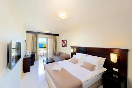 Blue Waves Resort - 57