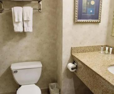 Marco LaGuardia & Suites - 51